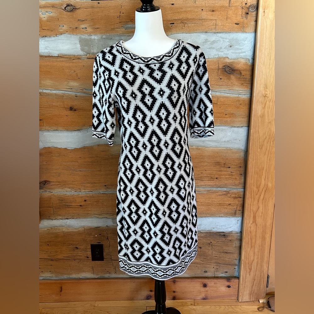 Sparkly White & Black Geometric Knit Bodycon Dress